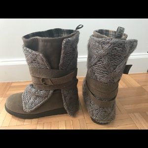 Fashionable Winter Boots! MUKLUKS